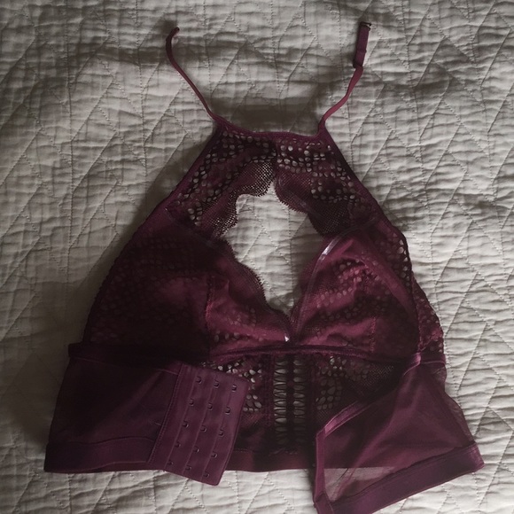 Victoria’s Secret halter bralette - Picture 3 of 6